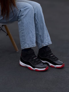 Nike Air Jordan 11 Retro Bred Negra Roja Blanca