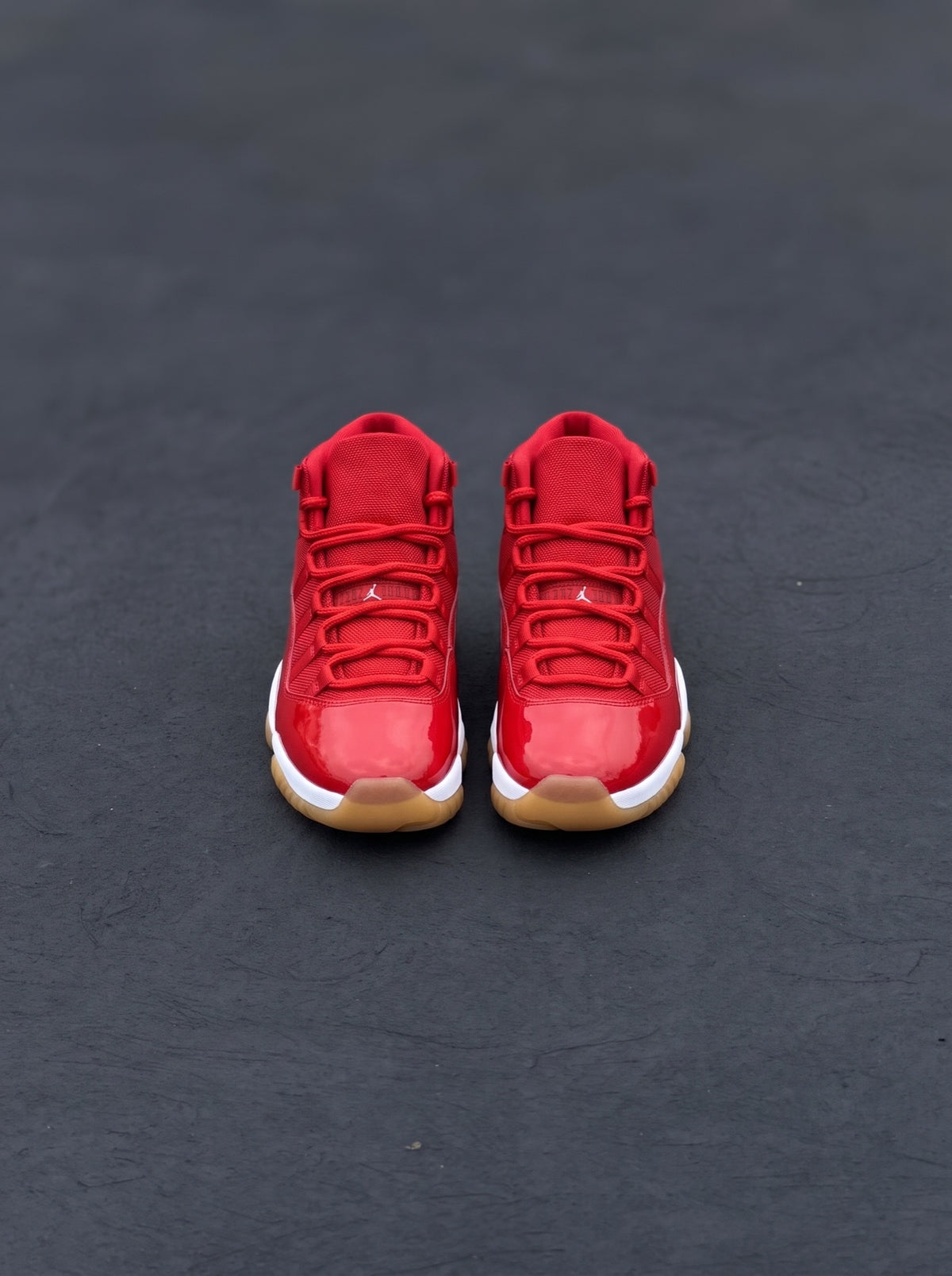 Nike Air Jordan 11 Retro Roja Suela Caramelo