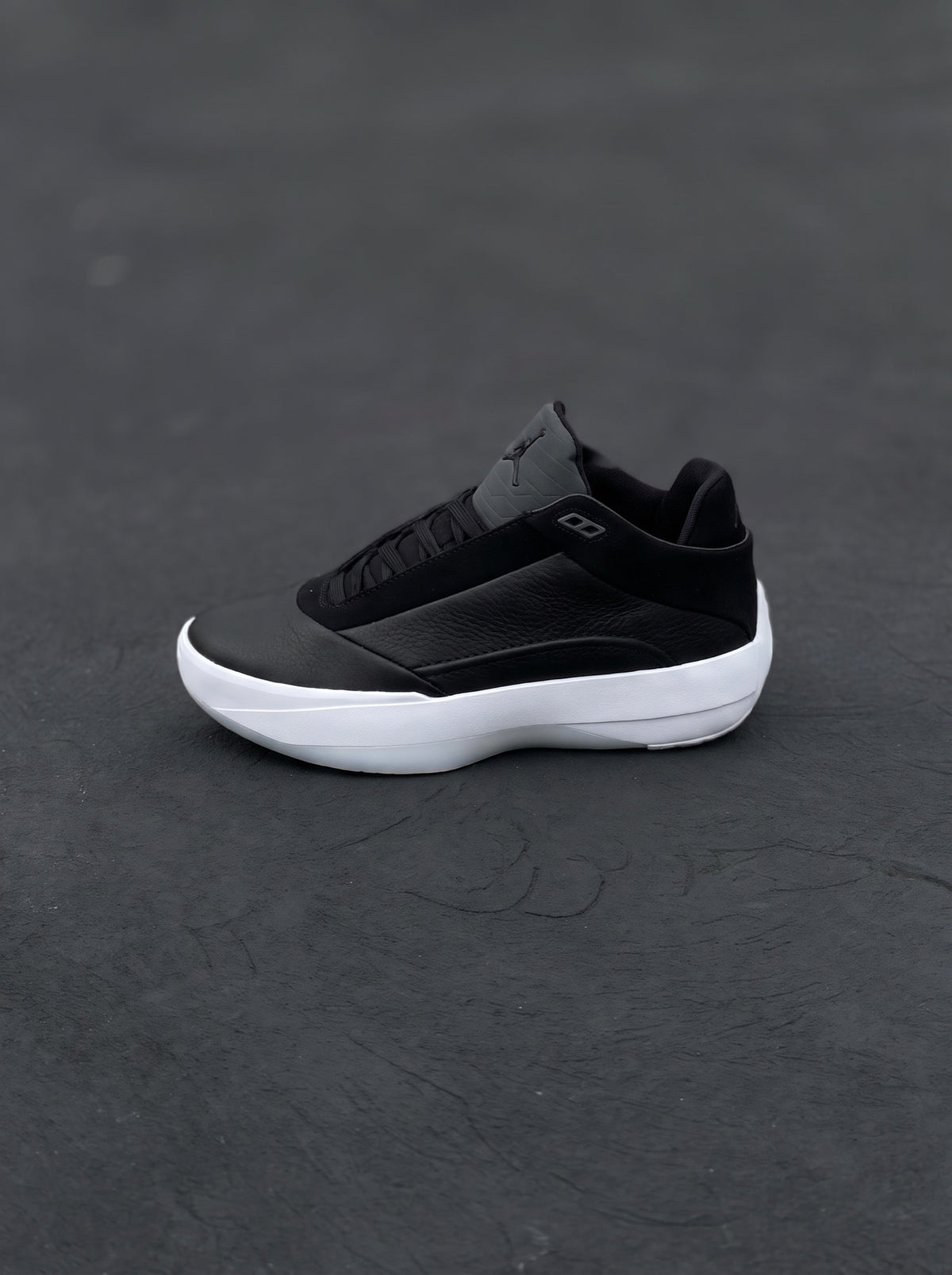 Nike Air Jordan 40 Negra Blanca