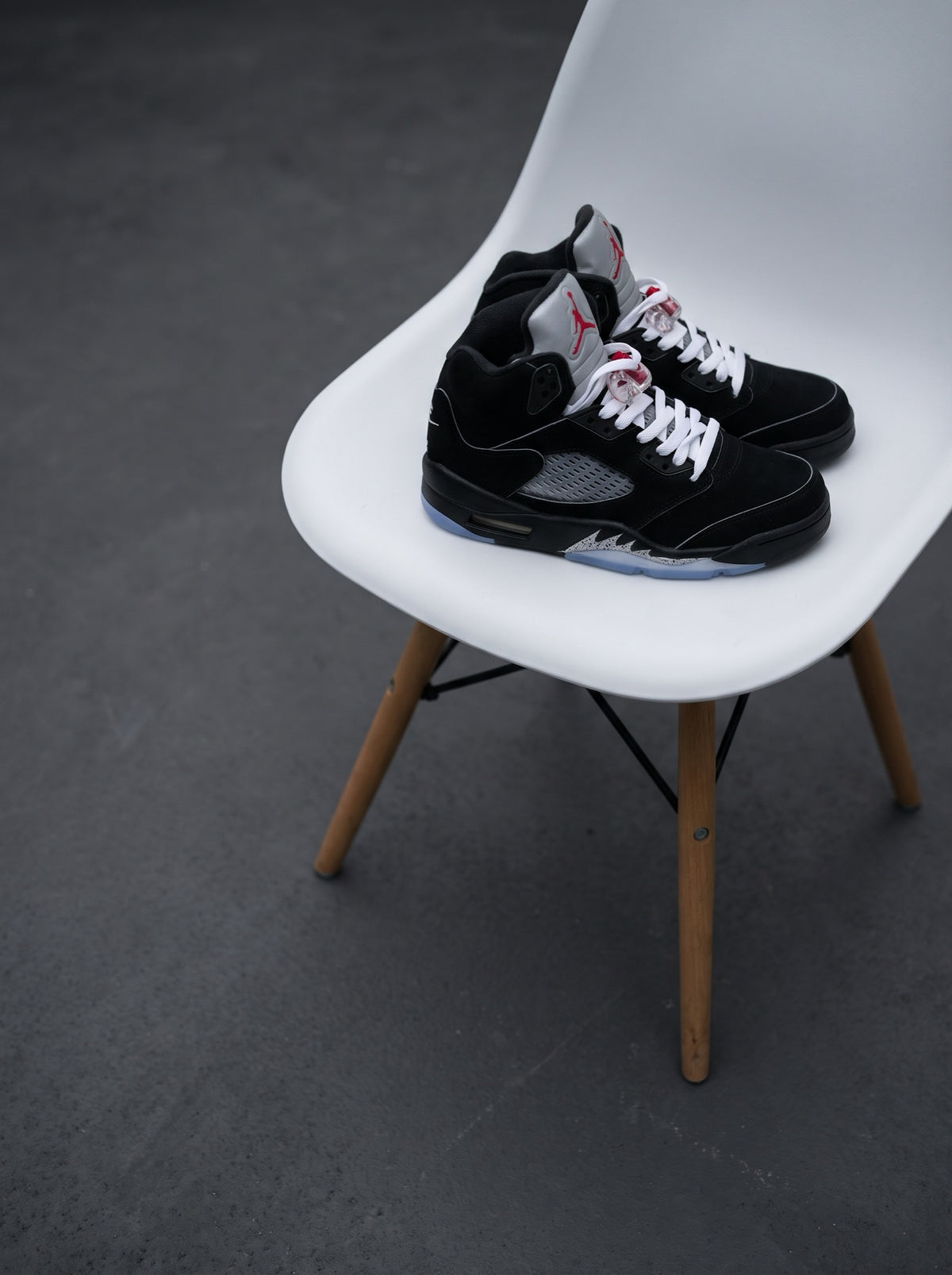 Nike Air Jordan 5 Retro Black Metallic Negra Plateada