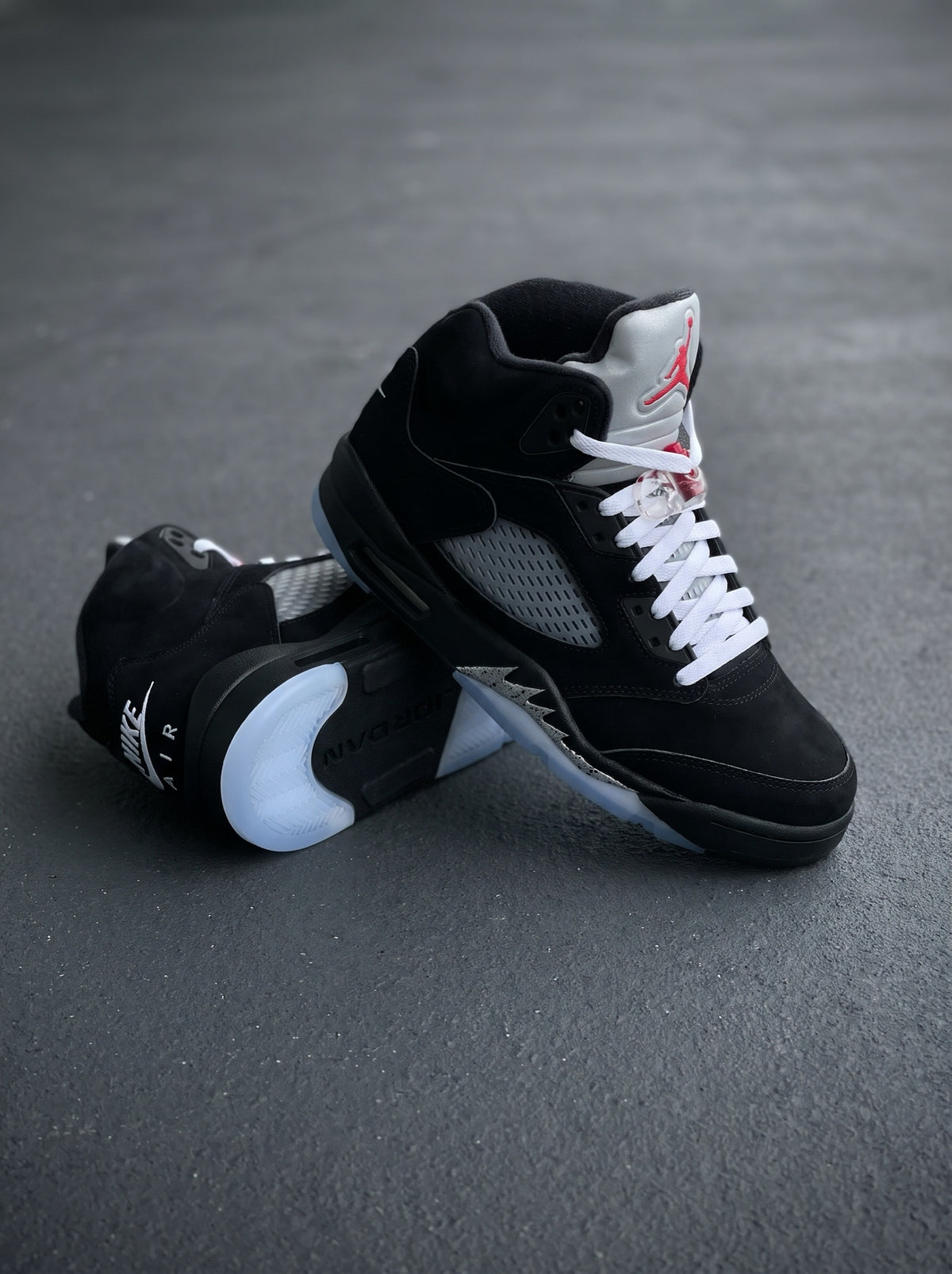 Nike Air Jordan 5 Retro Black Metallic Negra Plateada