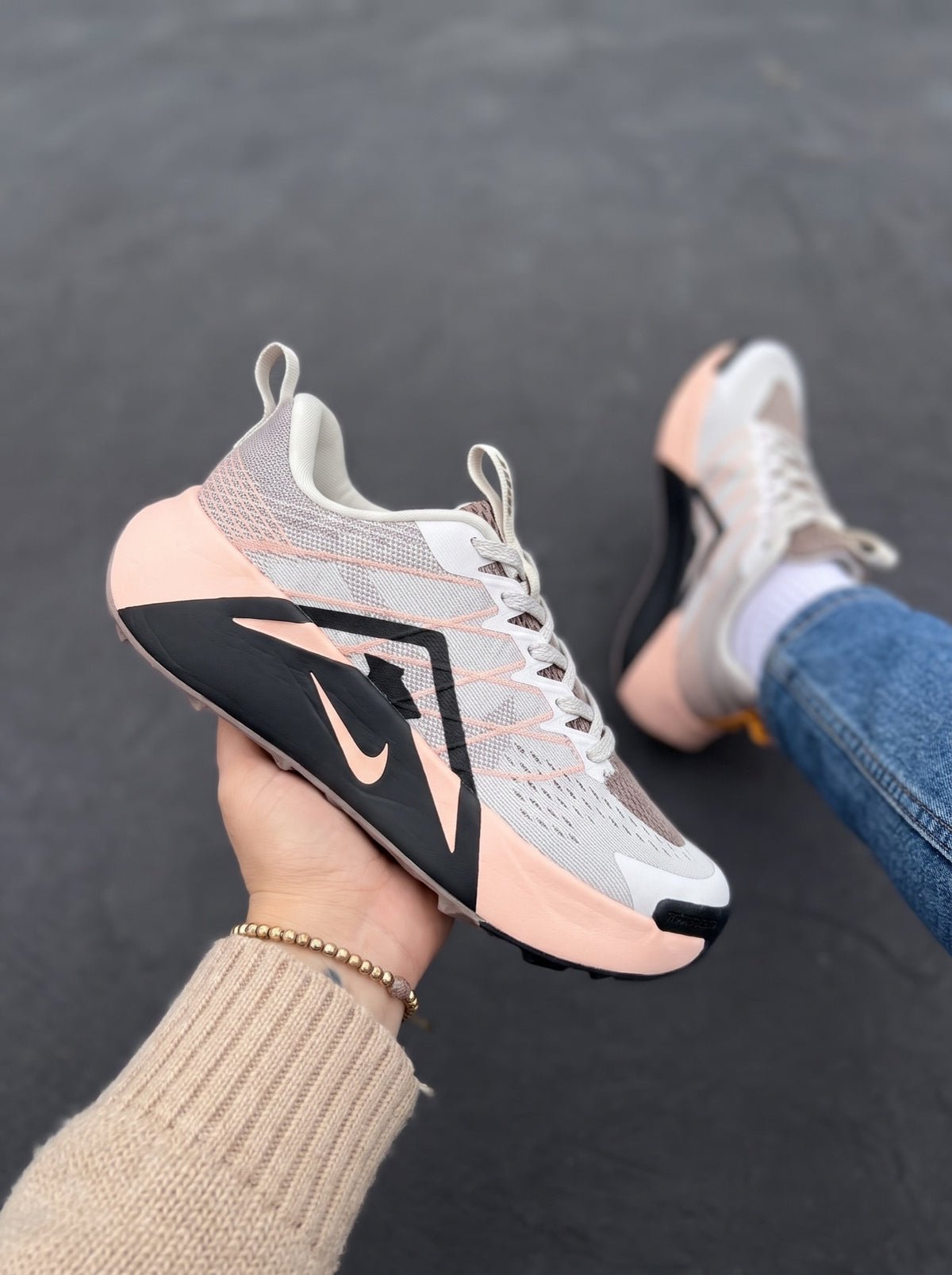 Nike Juniper Trail 2 Gris Durazno Negra