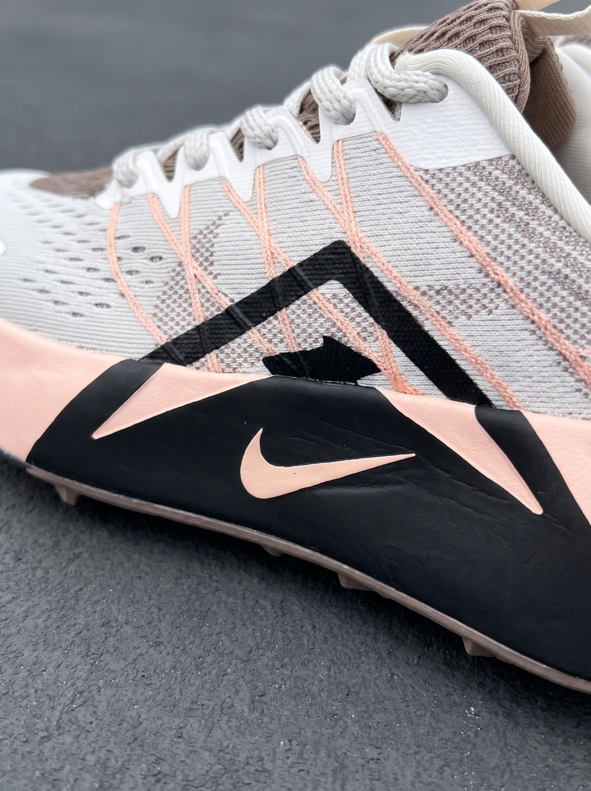 Nike Juniper Trail 2 Gris Durazno Negra