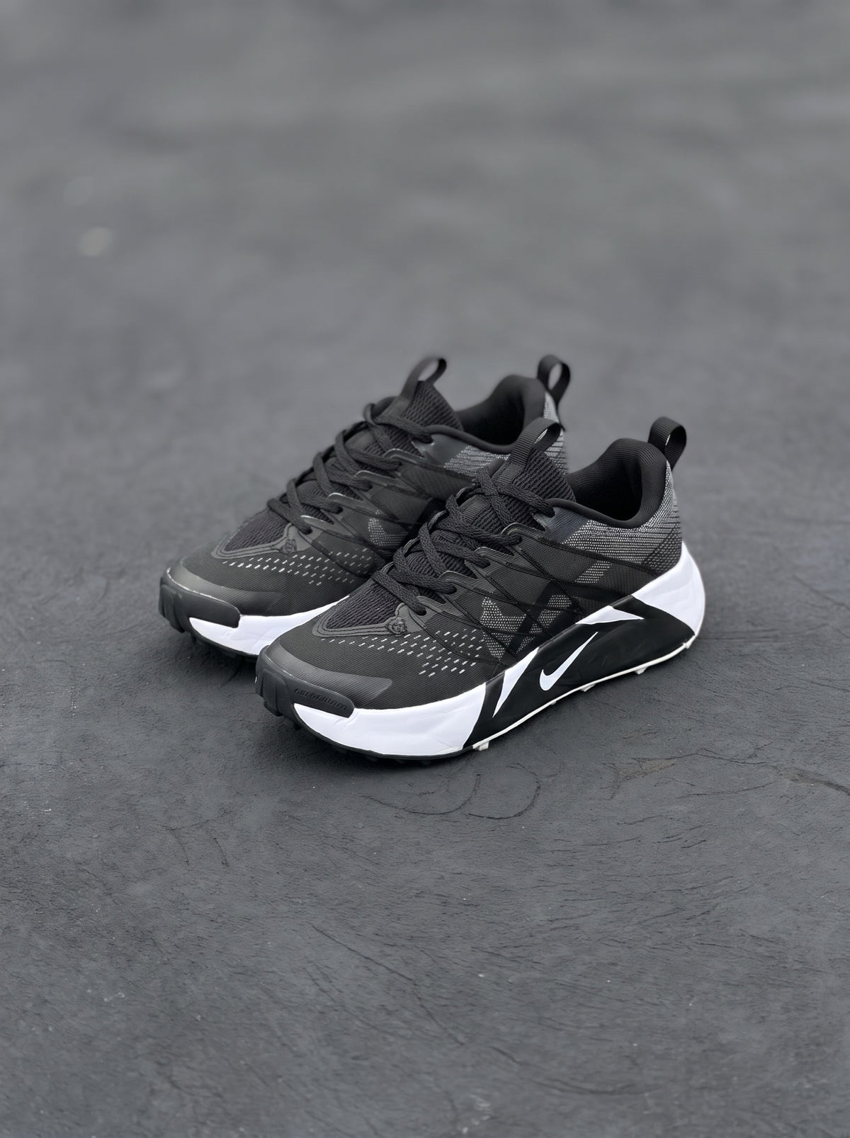 Nike Juniper Trail 2 Gris Oscuro Negra Blanca