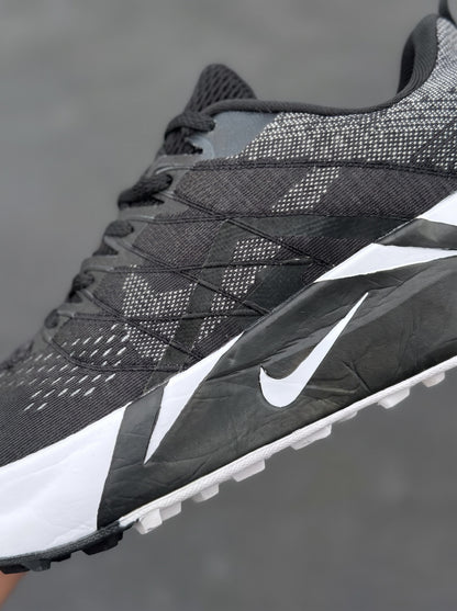 Nike Juniper Trail 2 Gris Oscuro Negra Blanca
