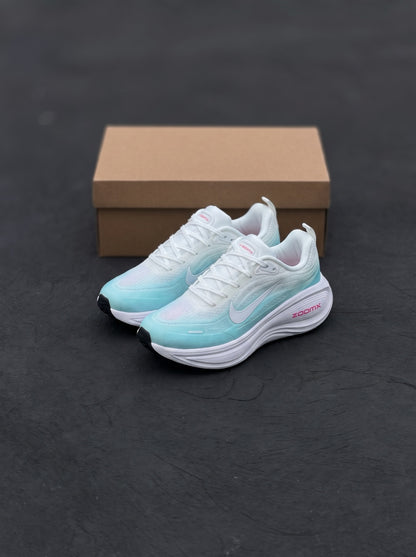 Nike Vomero Plus Blanca Aguamarina