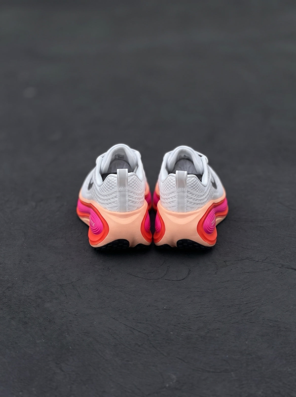 Nike Vomero Plus Blanca Fucsia Naranja
