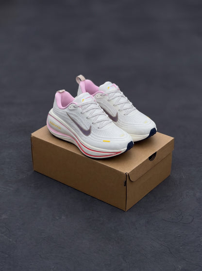 Nike Vomero Plus Blanca Rosa Coral