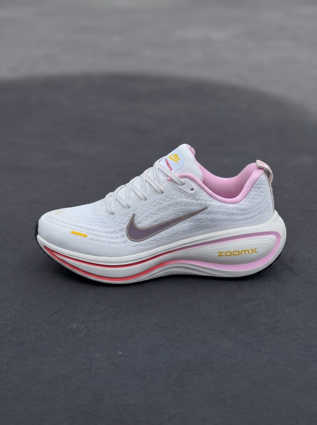 Nike Vomero Plus Blanca Rosa Coral