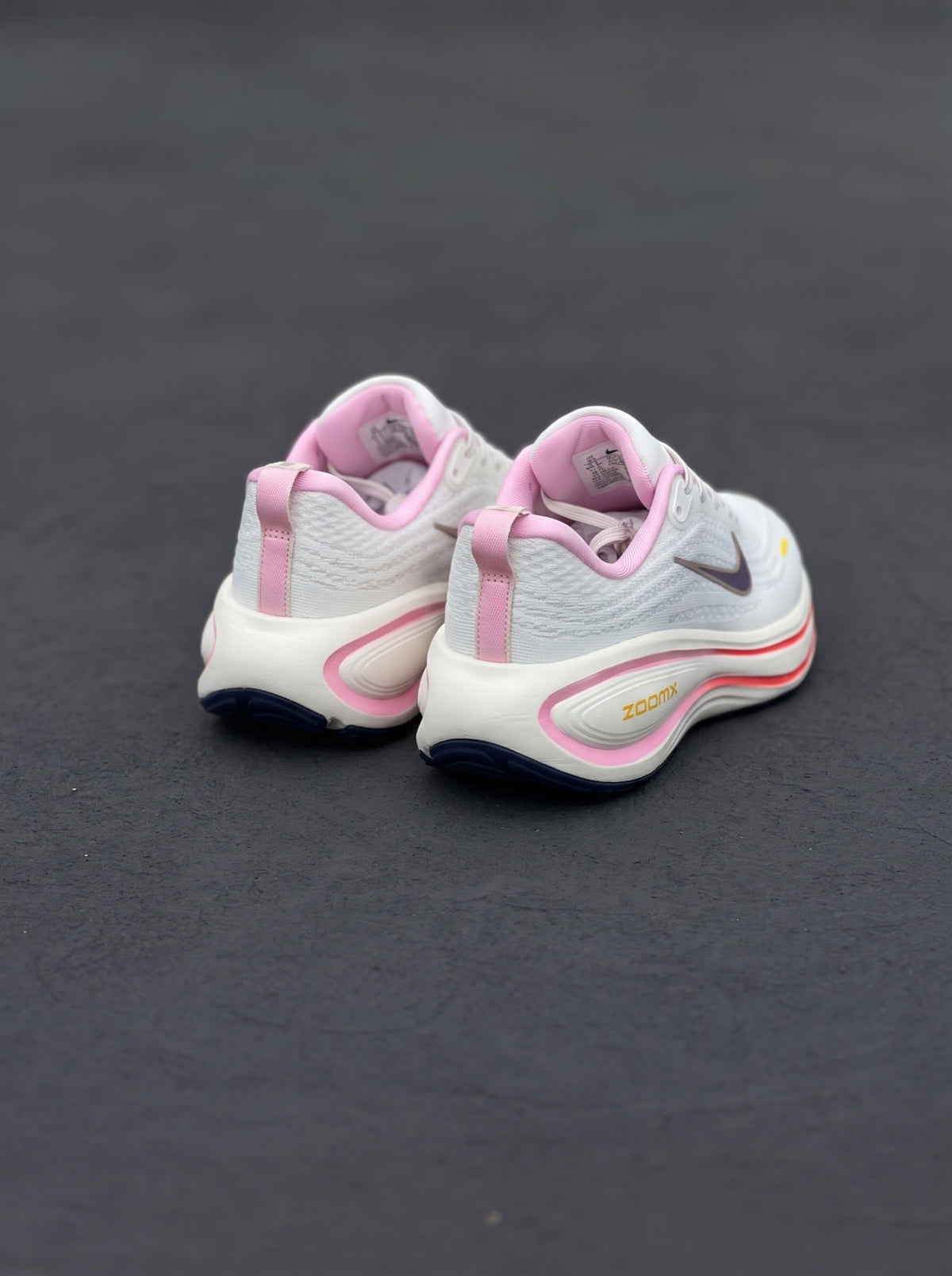 Nike Vomero Plus Blanca Rosa Coral