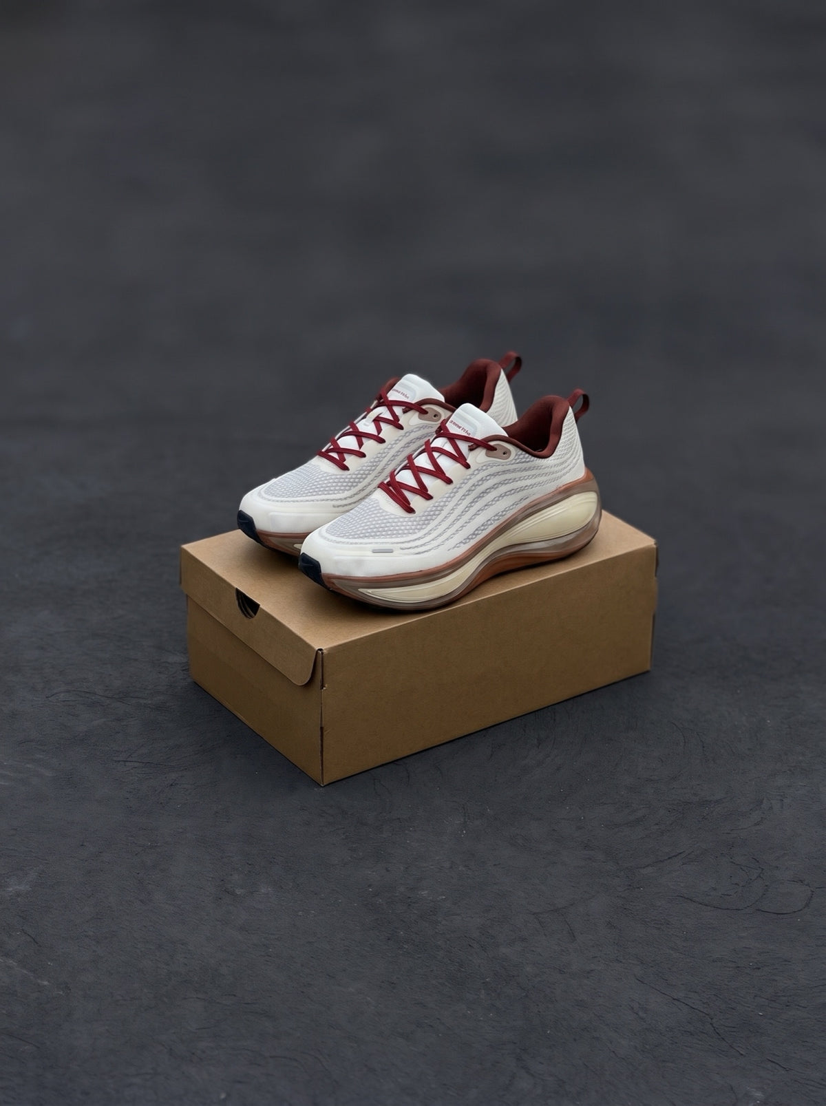 Nike Vomero Plus Crema Vino