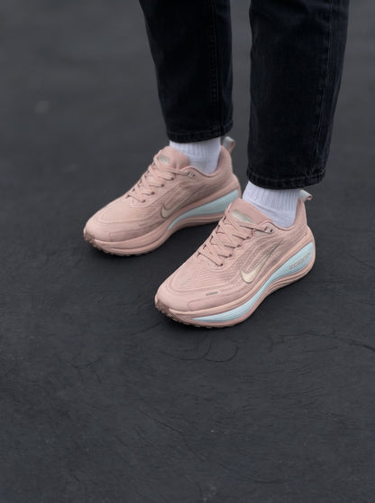 Nike Vomero Plus Rosa Palo
