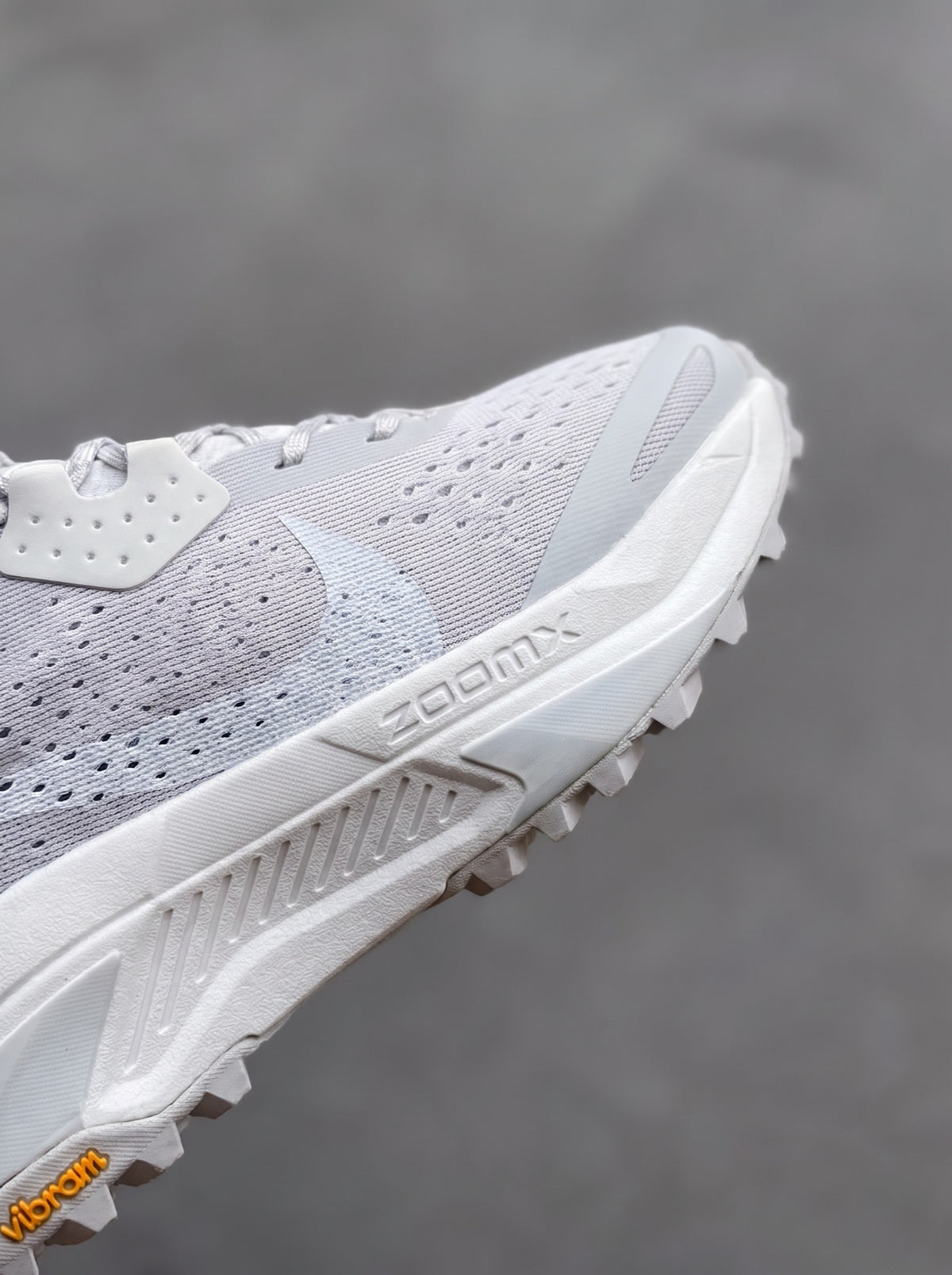 Nike ZoomX Zegama Trail 2 Blanca