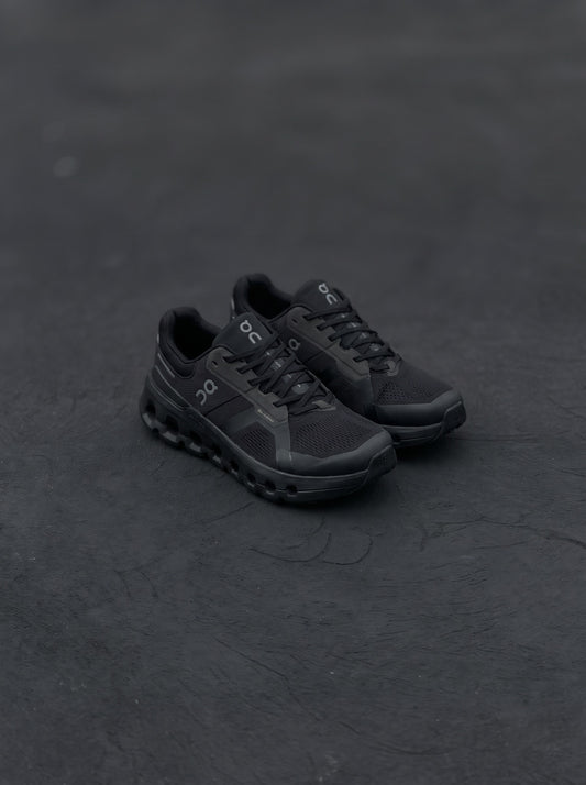 On Cloudrunner 2 Negra