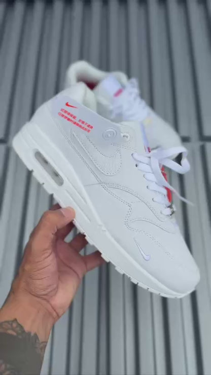 Nike Air Max X Supreme