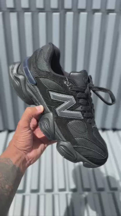 New Balance 9060 Negra