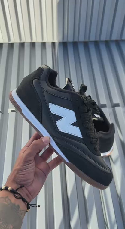 New Balance c42 negra