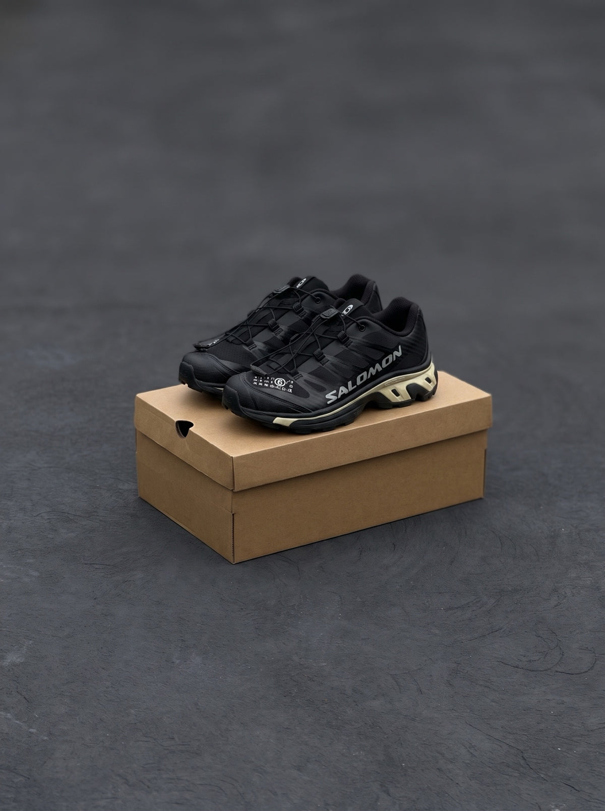 Salomon x MM6 Maison Margiela XT-4 Negra Crema