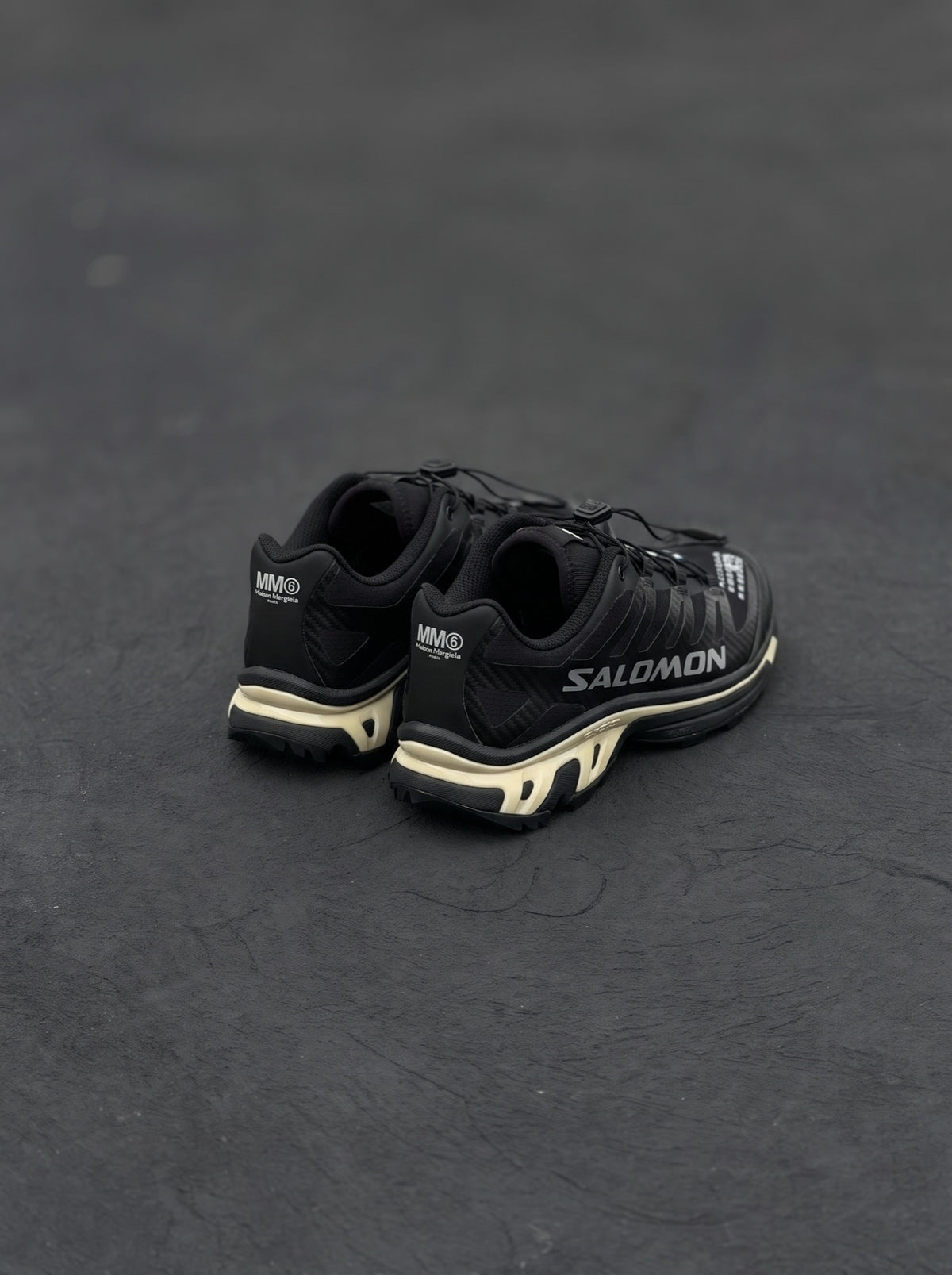 Salomon x MM6 Maison Margiela XT-4 Negra Crema