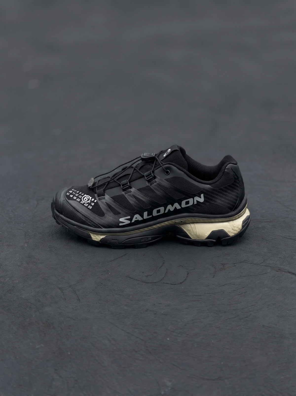 Salomon x MM6 Maison Margiela XT-4 Negra Crema