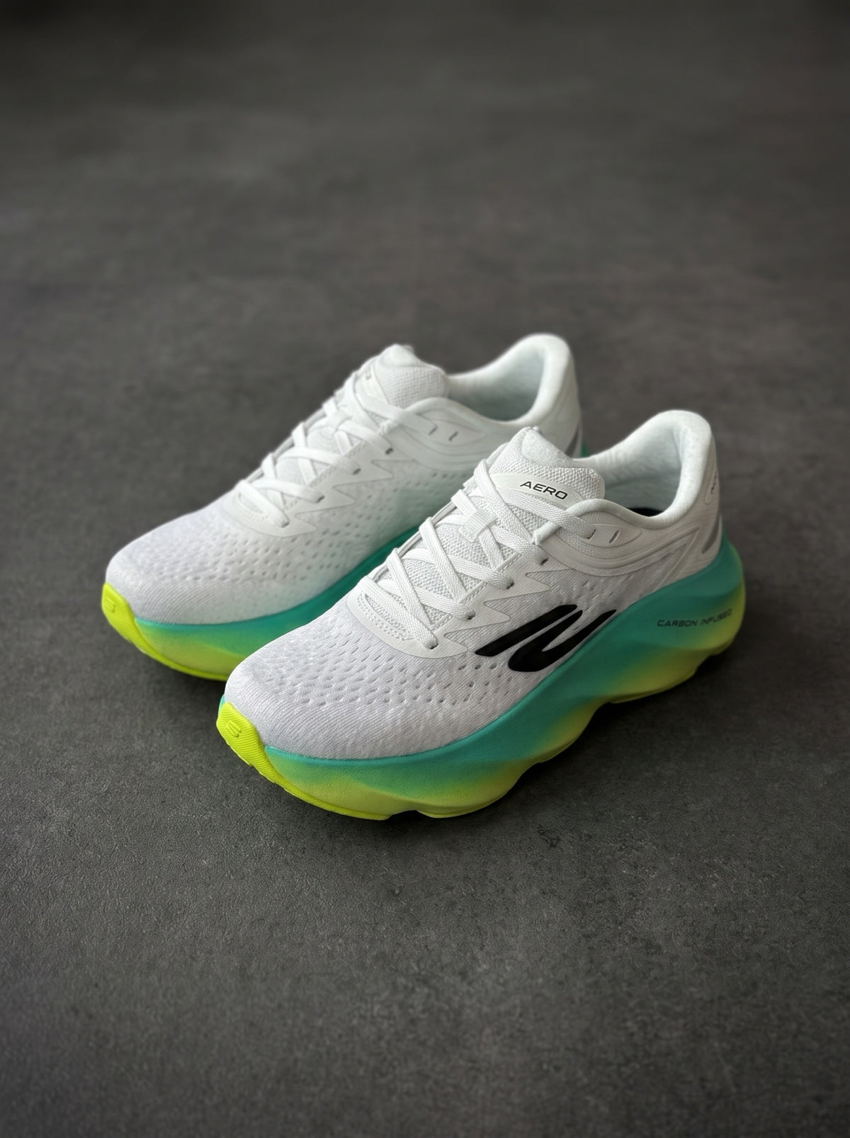 Skechers Aero Burst Blanca Verde Amarilla