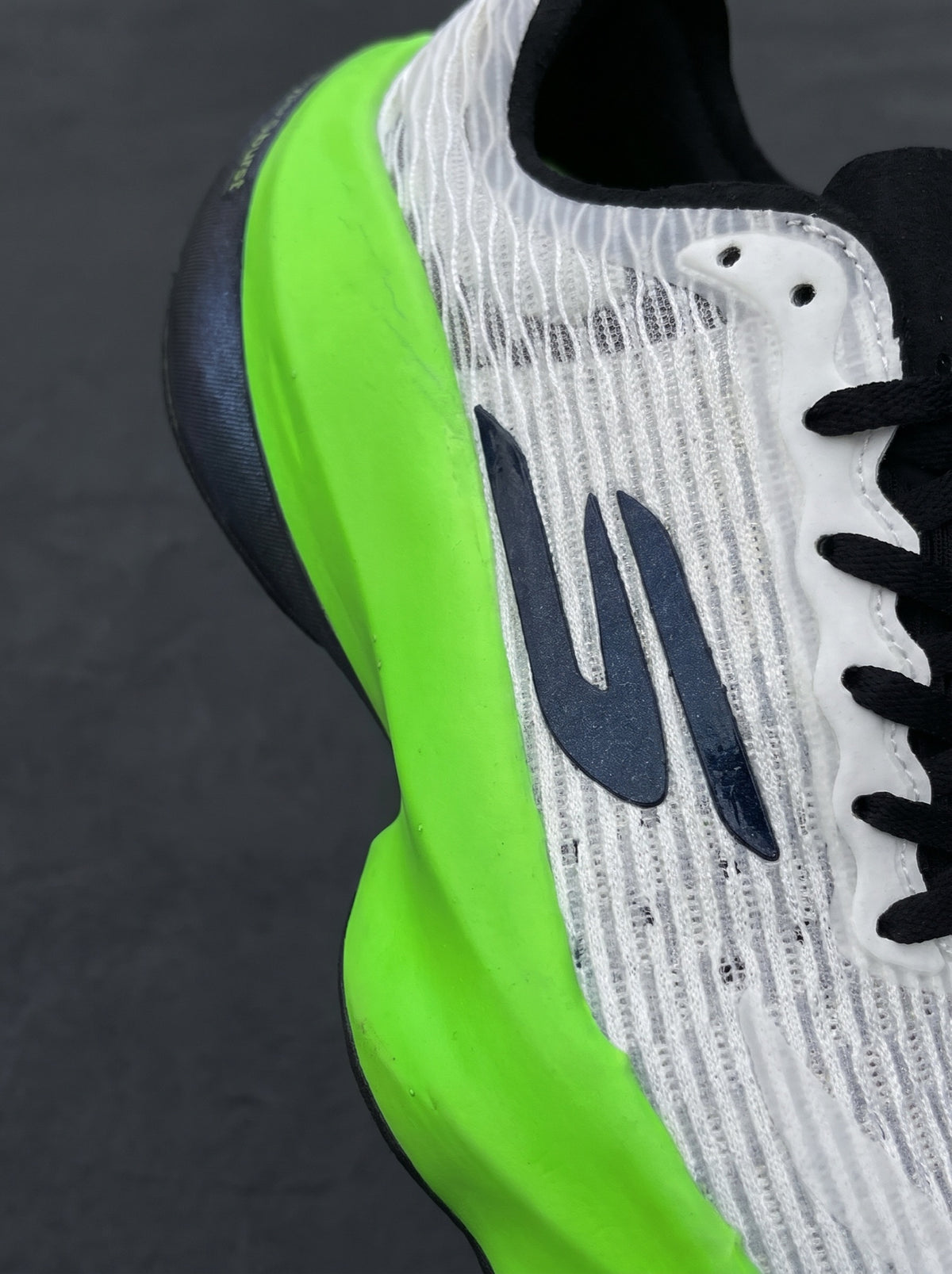 Skechers Aero Razor Blanca Verde Neón