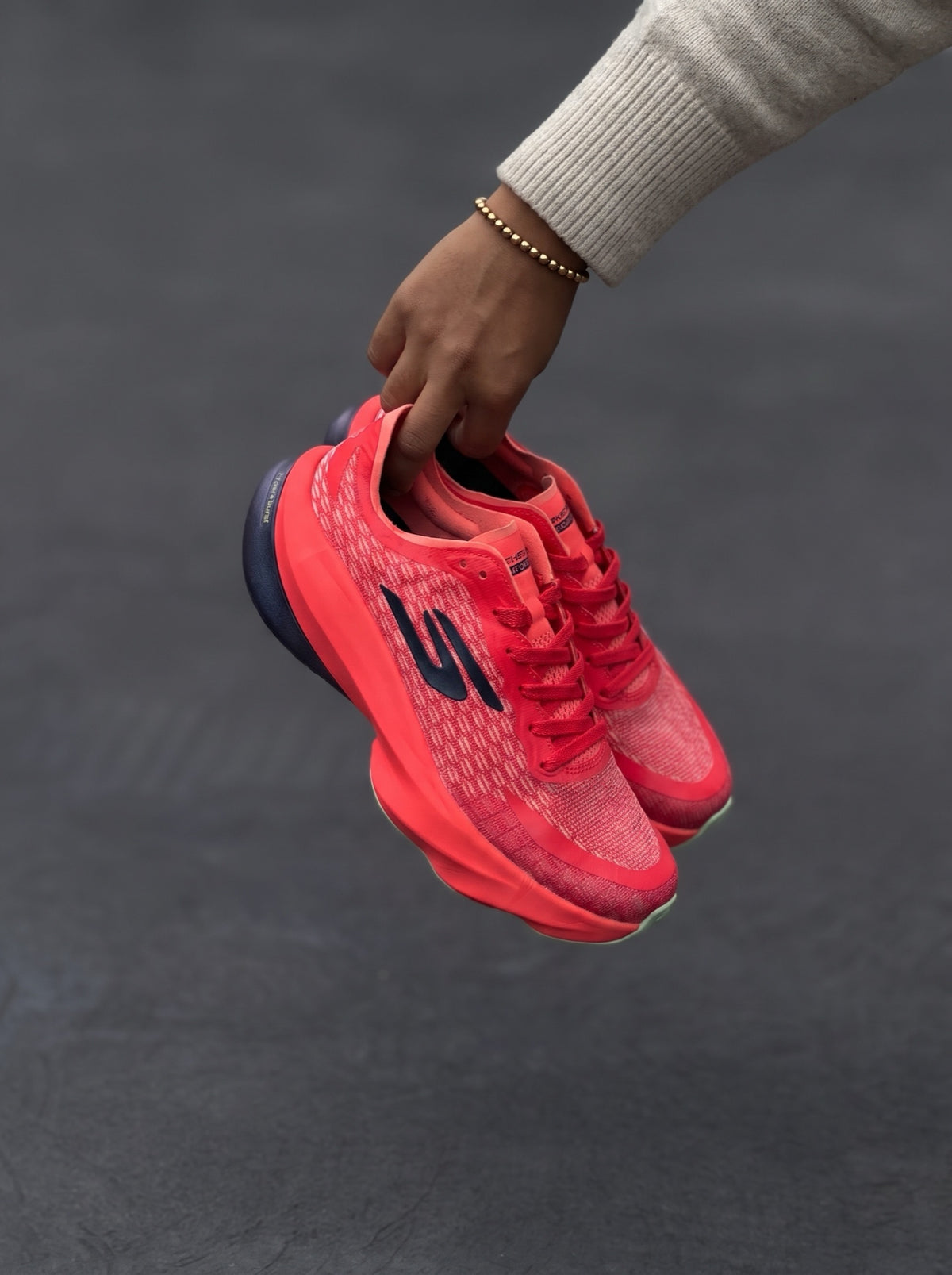 Skechers Aero Razor Roja Azul Marino