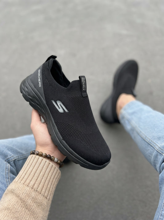 Skechers Go Walk Slip-On Negra