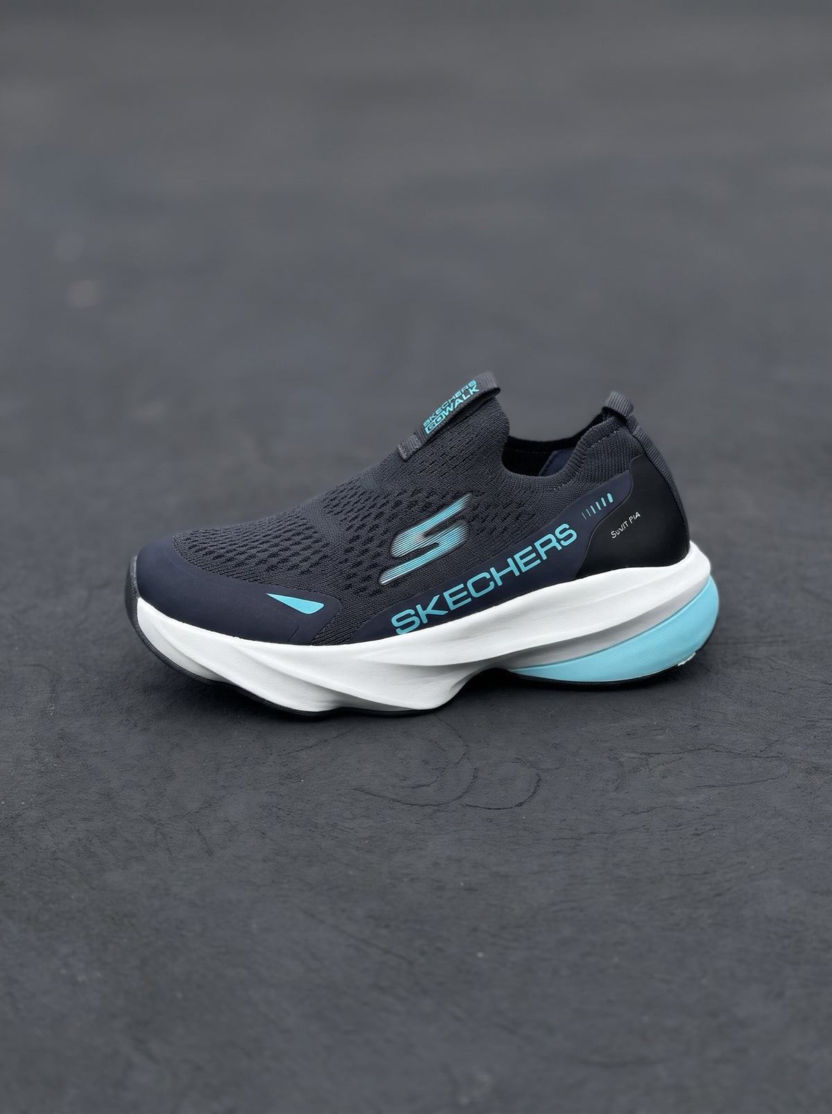 Skechers Go Walk Slip-On Negra Celeste