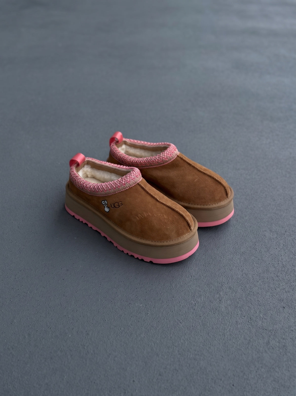 UGG Tazz Marrón Rosado