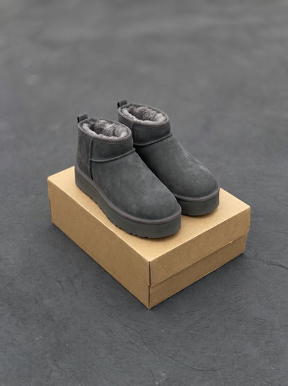 UGG Ultra Mini Platform Gris Oscuro
