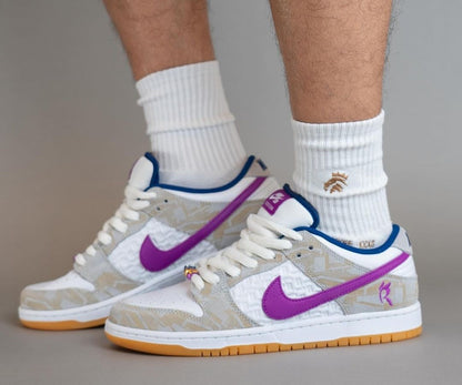 Nike SB Dunk Low Rayssa Leal foto 1