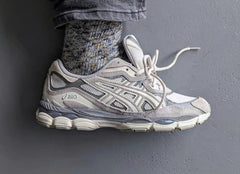 Asics Gel-NYC Beige / Gris – Último par