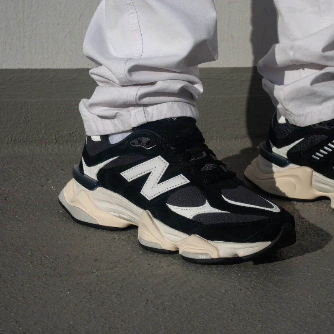New Balance 9060 Black x White foto 1