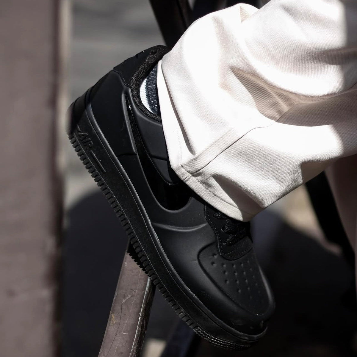 Nike Air Force 1 Foamposite Black foto 1