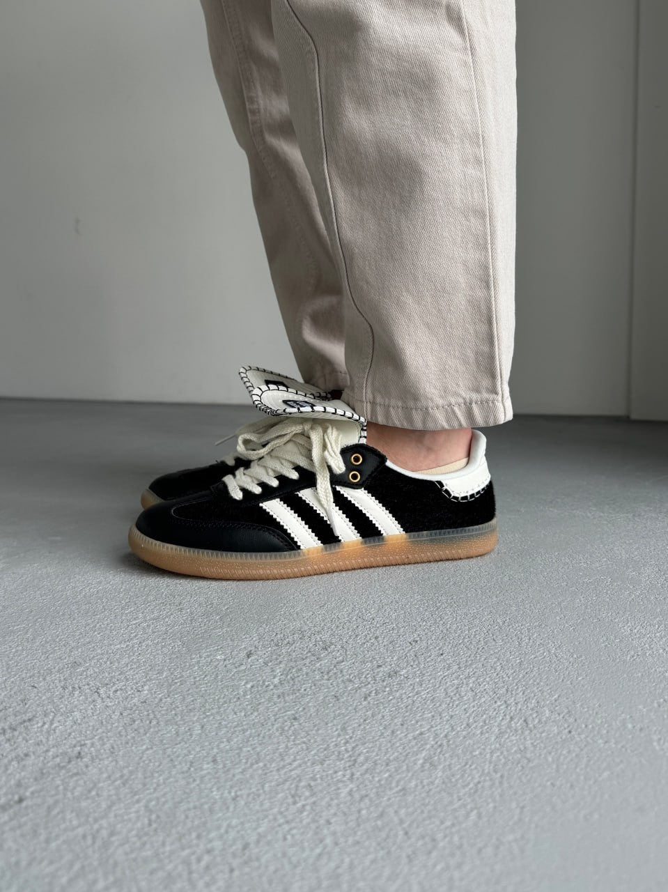 Adidas Samba Wales Bonner Negra foto 1