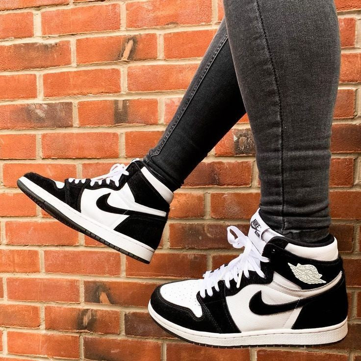 Nike Air Jordan 1 High Panda foto 1