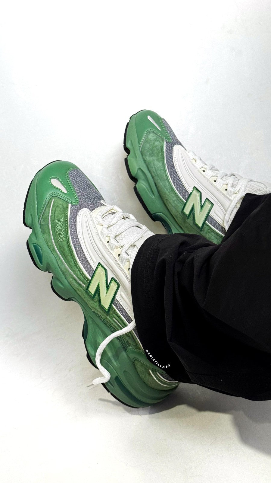 New Balance 1000 Verde / Crema foto 1