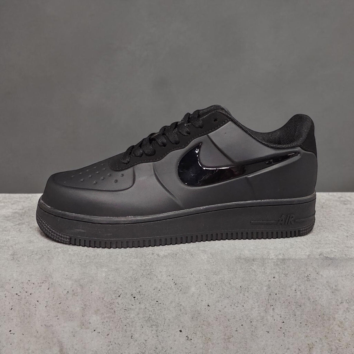Nike Air Force 1 Foamposite Black foto 2