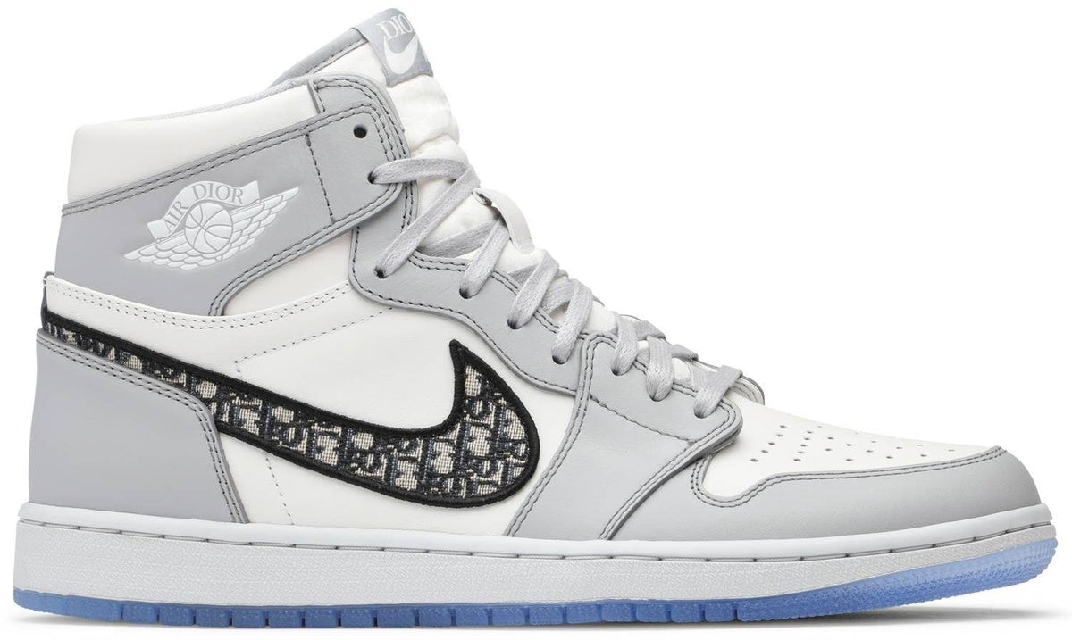 Nike Air Jordan 1 High x Dior foto 2