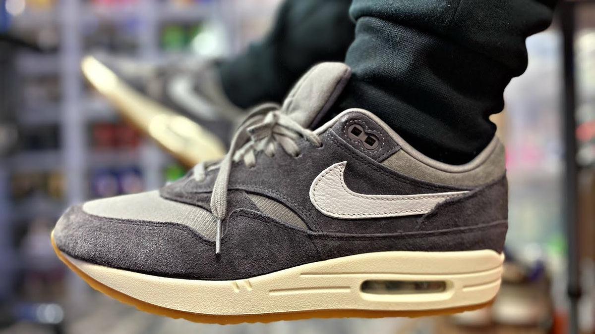 Nike Air Max 1 Gris foto 1