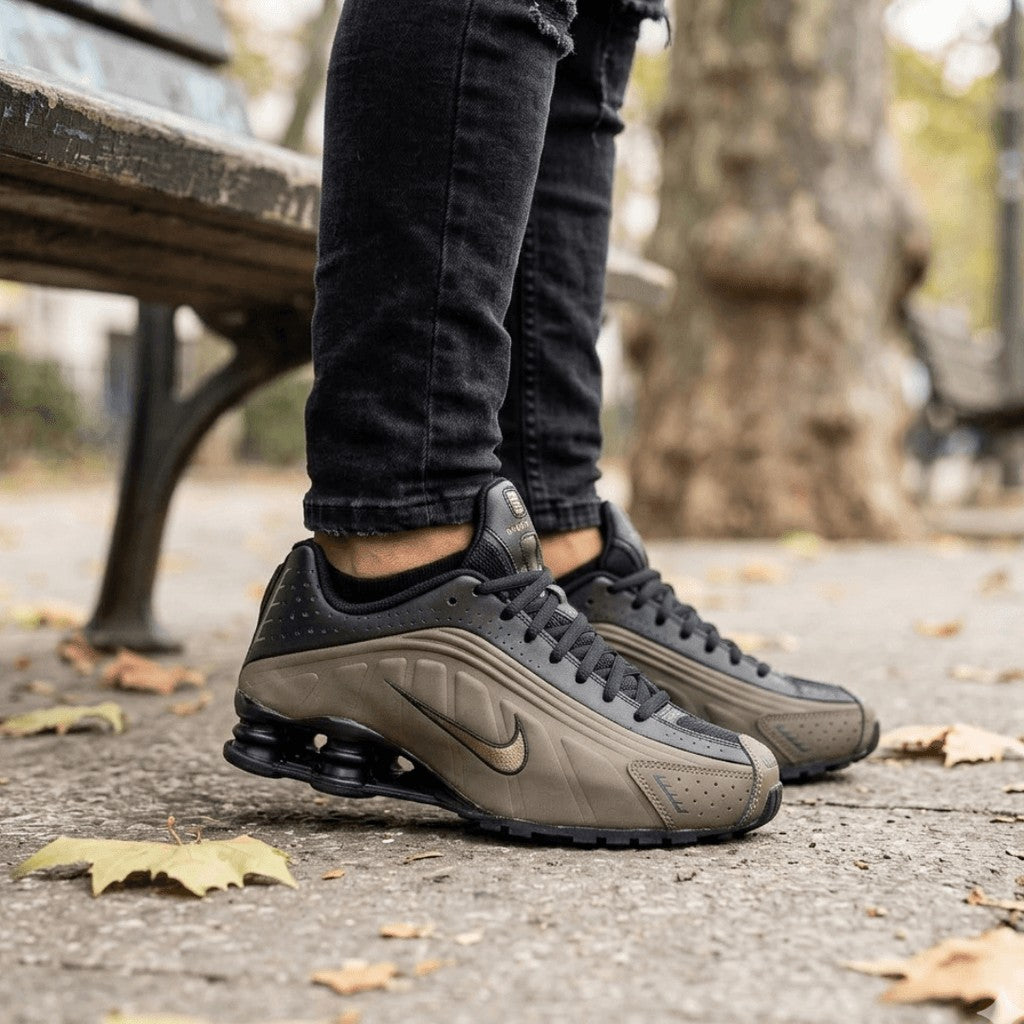 Nike Shox R4 Ironstone foto 1