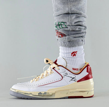 Nike Air Jordan 2 Low x Off-White foto 1