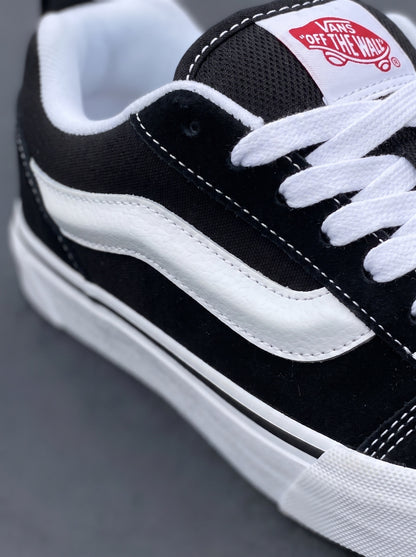 Vans Knu Skool Negra Blanca